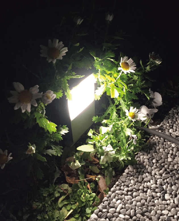 LIXILの「フットライト・スパイクフットライト」のサブ画像2